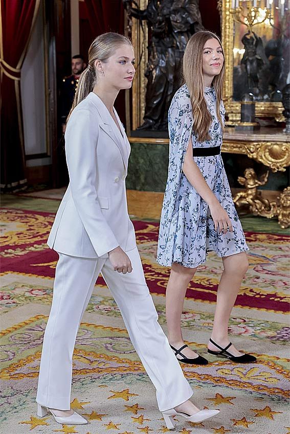 Princesa Leonor y la infanta en el Palacio Real