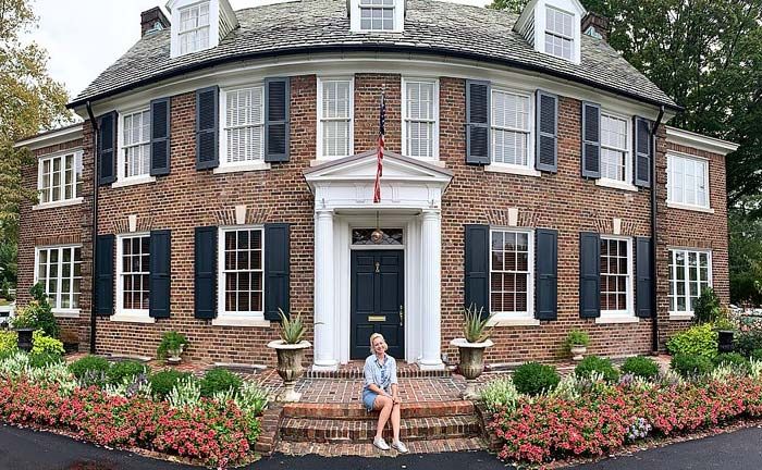 Jazmin Grimaldi reflexiona sobre la historia de su familia en la casa de Grace Kelly