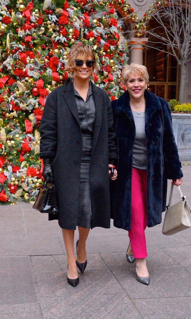 Jennifer Lopez holding hands with mom Guadalupe