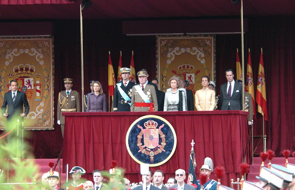 Reyes Felipe y Letizia en el 12 de octubre de 2024