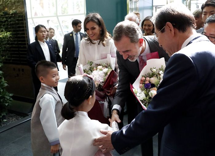 Los Reyes, nombrados 'ciudadanos honorarios' de Seúl 