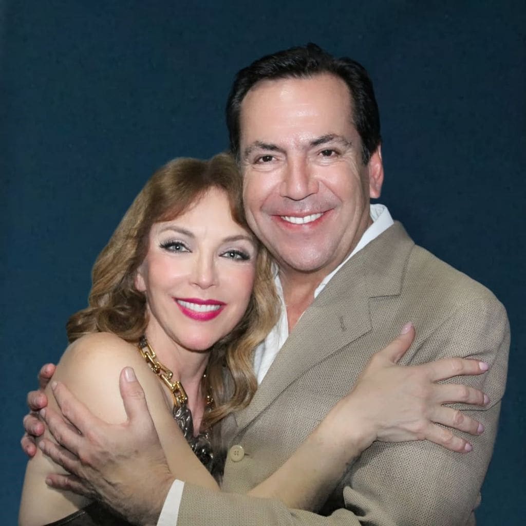 Laura Flores y Lalo Salazar.