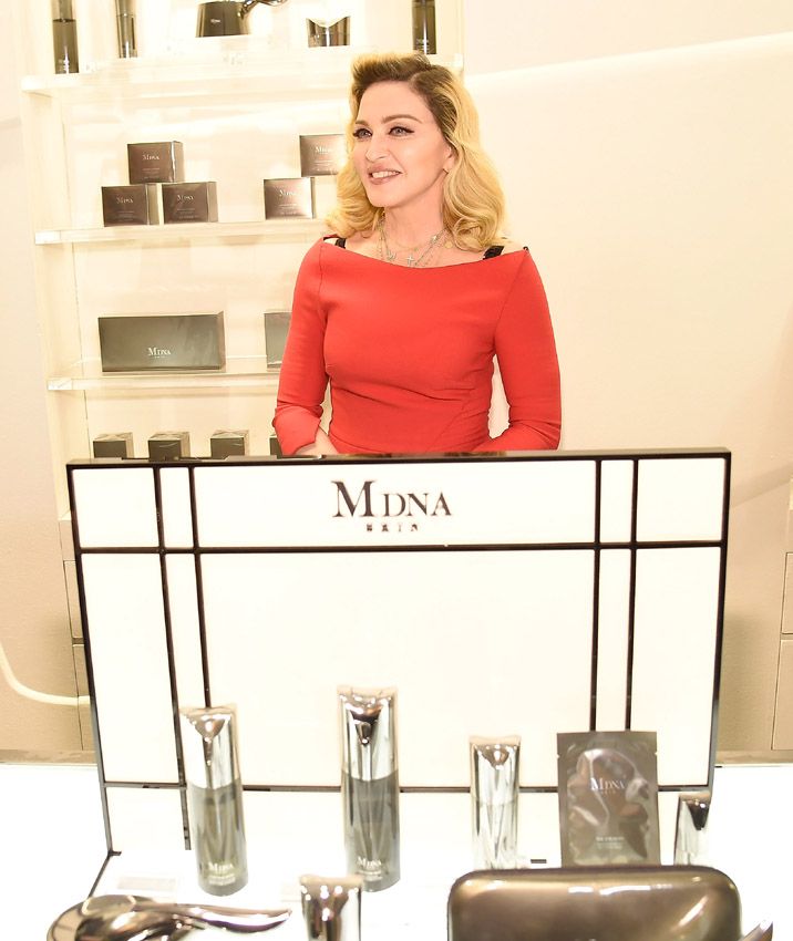 madonna_cosmetica_mdnaskin2_z