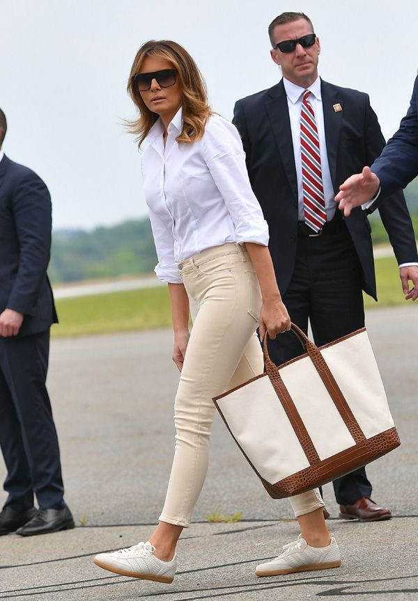 melania trump deportivas vaqueros