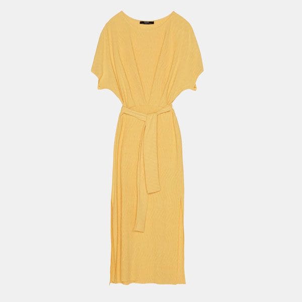 vestido fluido amarillo bershka