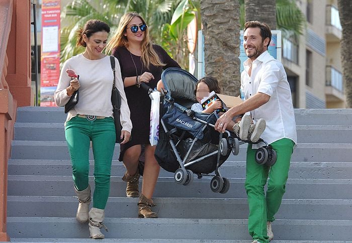 Rocío Flores con Olga, su padre y su hermana