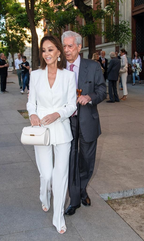 Isabel Preysler y Mario Vargas Llosa HOLA 4062