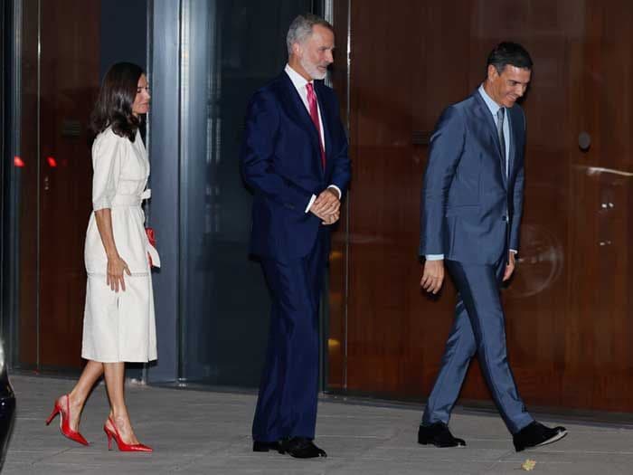 Los Reyes de España y Pedro Sánchez