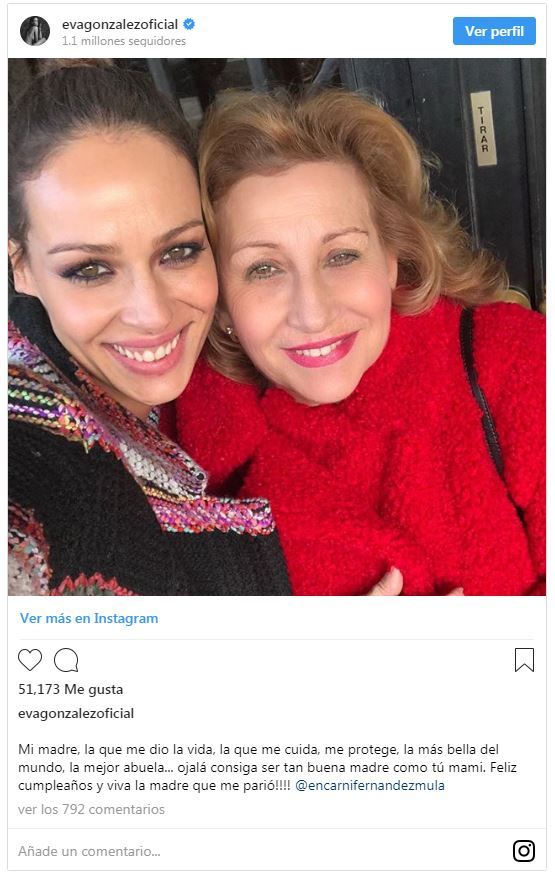 Eva González felicita a su madre, 'la más bella del mundo'