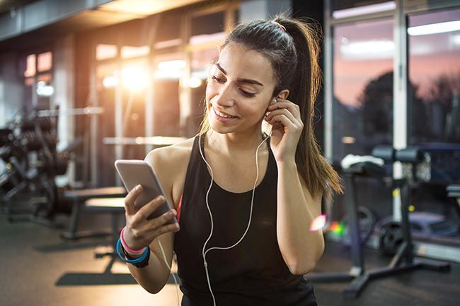 Trucos para que no te aburras en el gimnasio