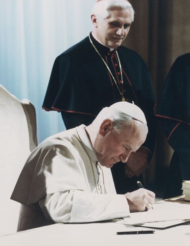 Joseph Ratzinger y Juan Pablo II
