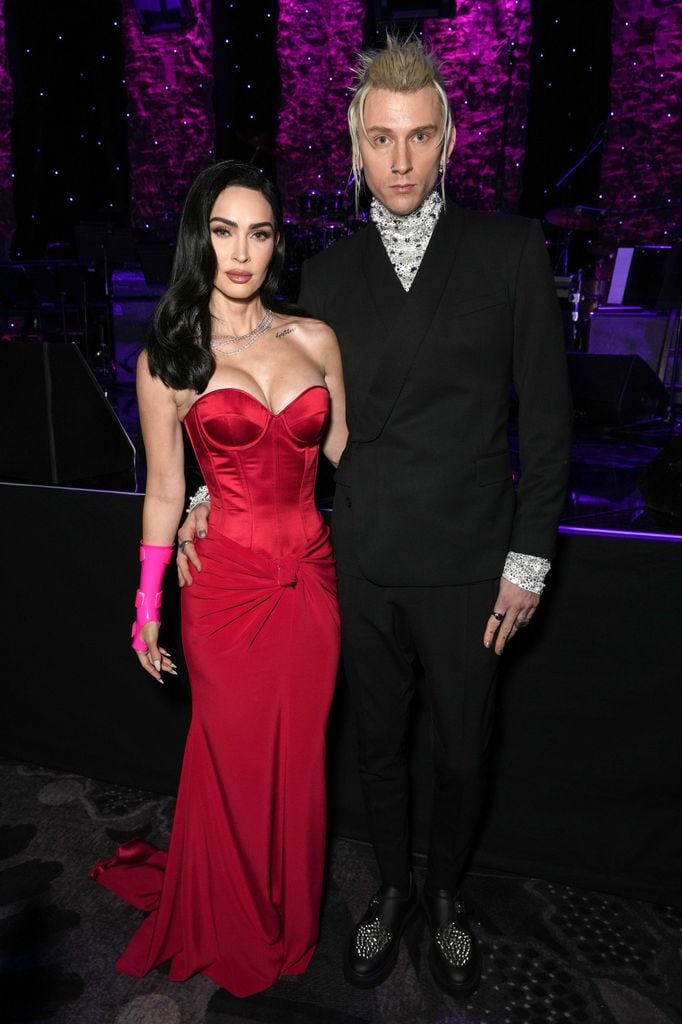 Megan Fox y Machine Gun Kelly en la fiesta Pre-GRAMMY en Los Angeles el 4 de febrero de 2023