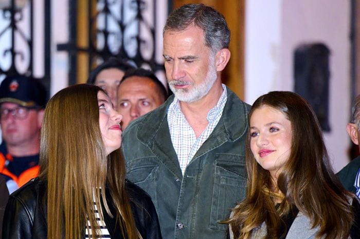 El Rey con sus hijas