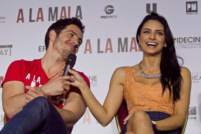 Aislinn Derbez y Mauricio Ochman