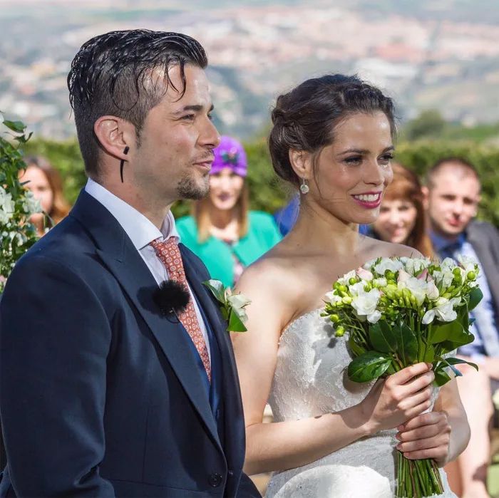 Carlos Maldonado el día de su boda con Esther