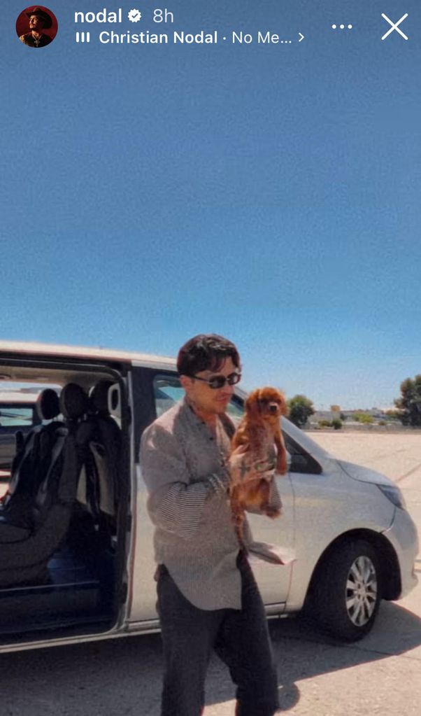 Christian Nodal presentó a su mascota, Chichí