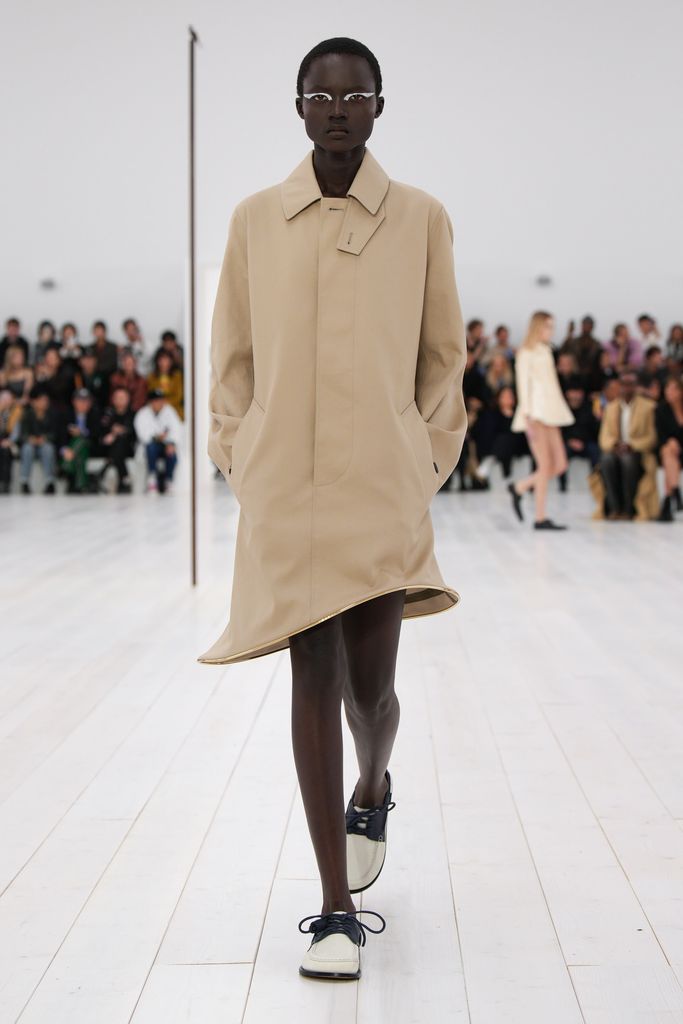 Paris Fashion Week: Loewe Primavera/Verano 2025