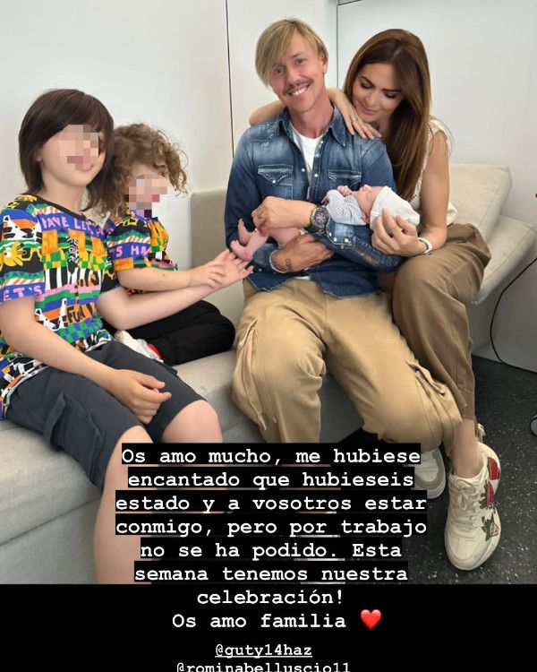 Guti con sus hijos, su mujer y sus nietos 