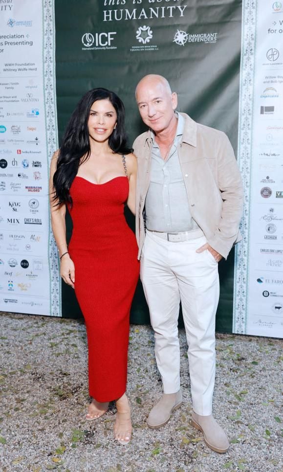 Jeff Bezos and Lauren Sanchez