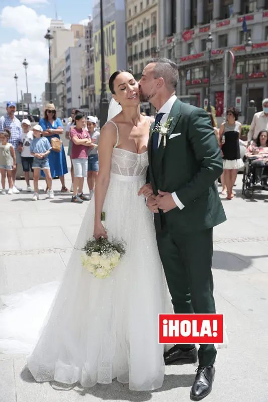 La boda de Vania Millán y Julián Bayón