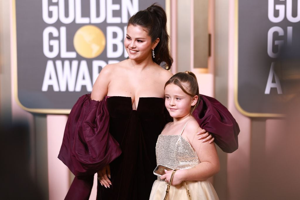 Selena Gomez y Gracie Elliot Teefey en la 80a. edición de los Golden Globe enThe Beverly Hilton en enero de 2023 en Beverly Hills, California. 