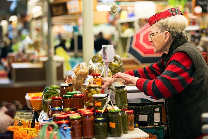 RIGA-Mercado-Central-Hangares