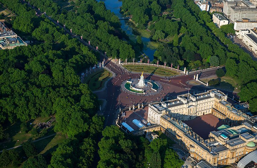 BUCKINGHAM-palace-londres