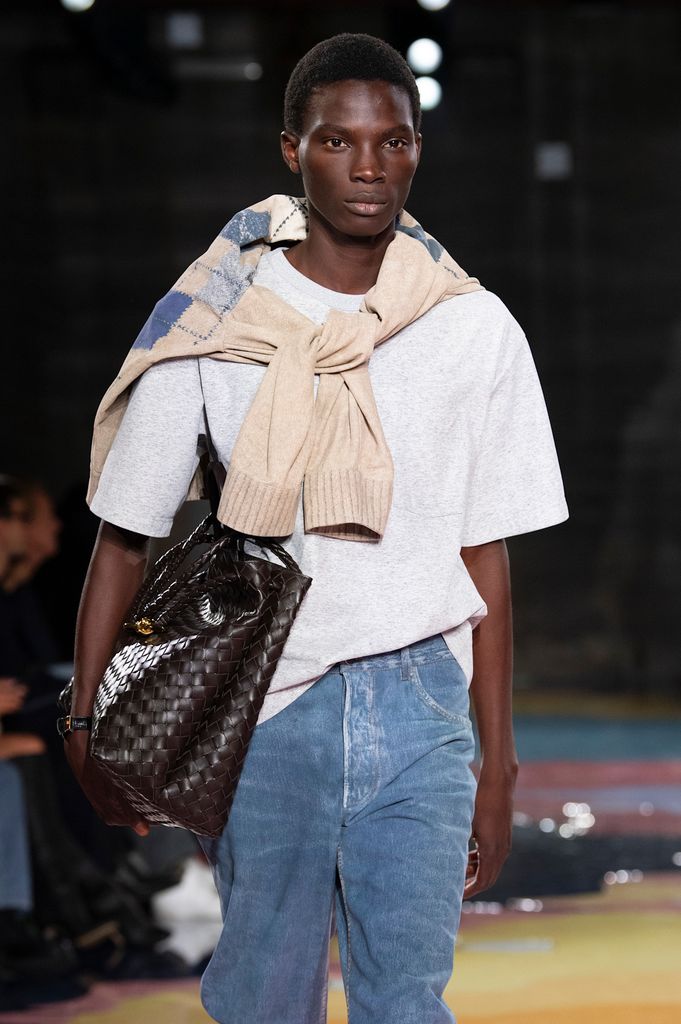 Bottega Veneta SS23 por Matthieu Blazy