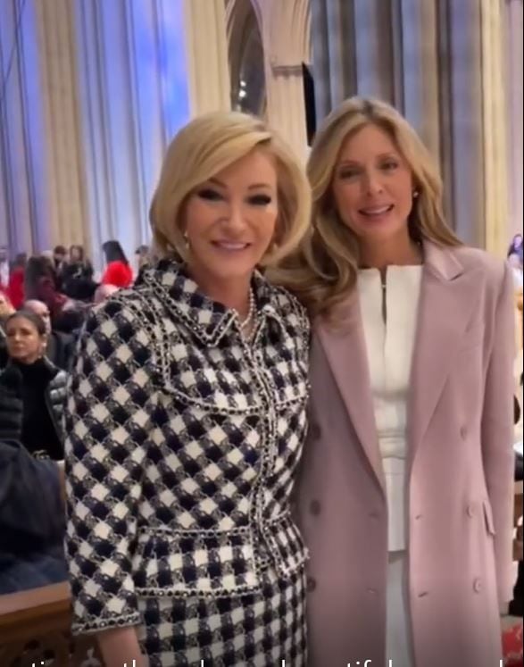 Marla Maples y la pastora ceremonia segunda presidencia Trump