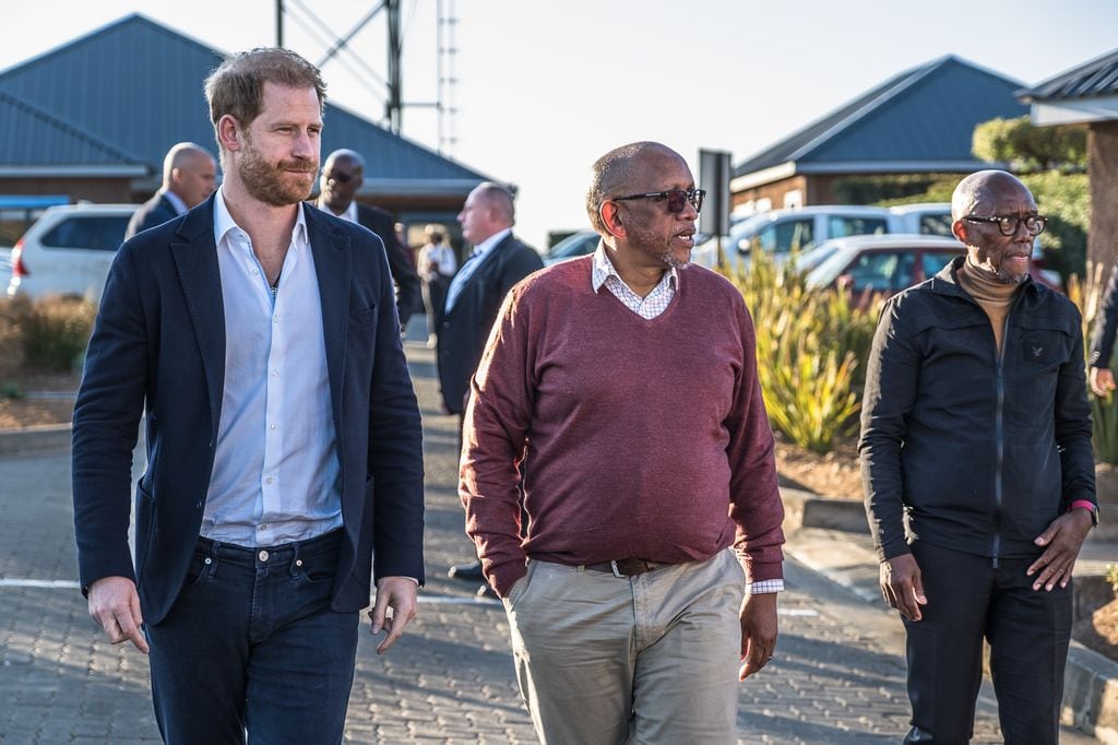 Prince Harry returns to Africa, his other home, without Meghan Markle and with ‘royal’ reunions included