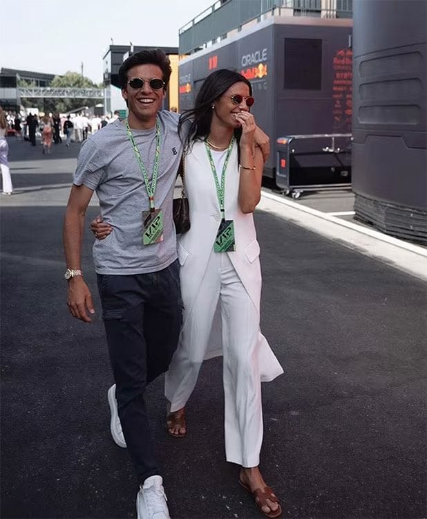 Riqui Puig y su novia