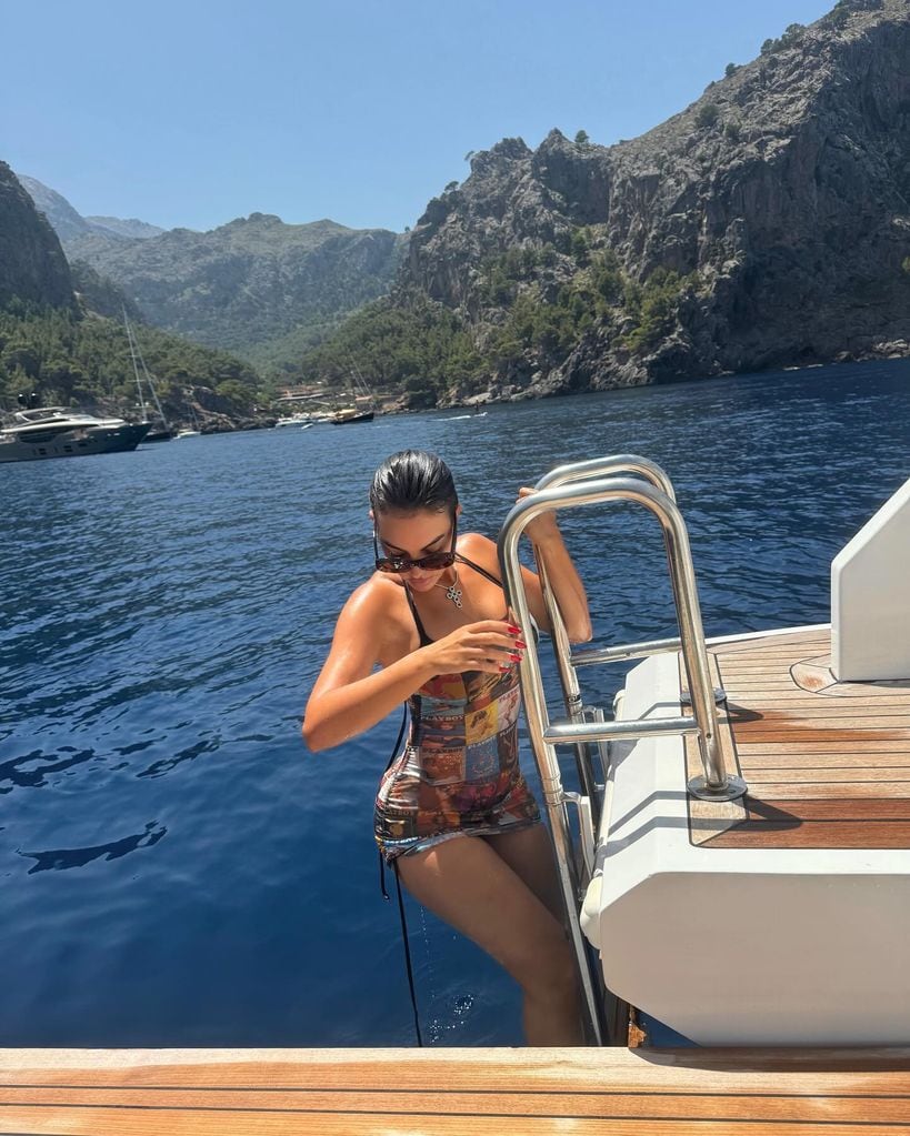 Georgina Rodríguez ha presumido su cuerpazo en sus vacaciones en Mallorca.