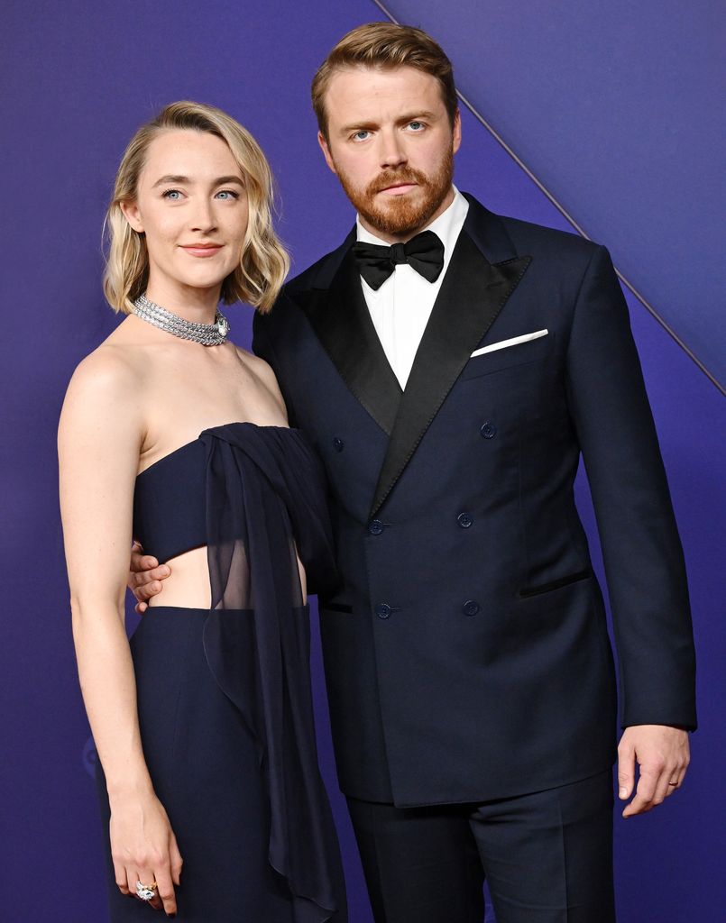 Saoirse Ronan y Jack Lowden en los premios Emmy que se han celebrado en el Peacock Theater de Los Ángeles el 15 de septiembre de 2024