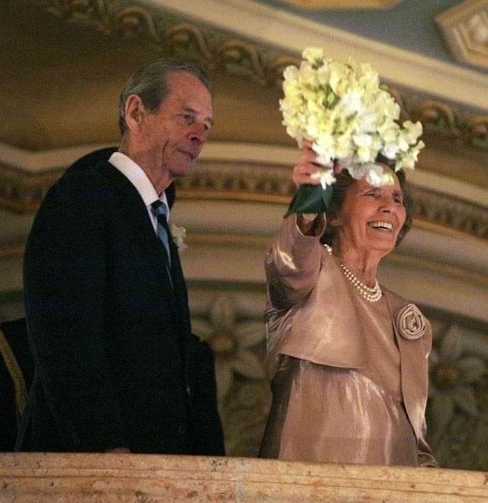 Los Reyes de Rumanía celebrando con gran alegía su 60º aniversario de boda
