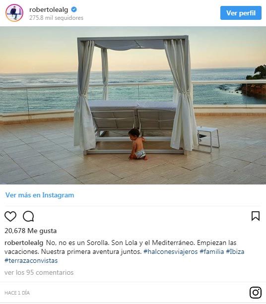 Roberto Leal de vacaciones con su mujer, Sara, y su hija Lola