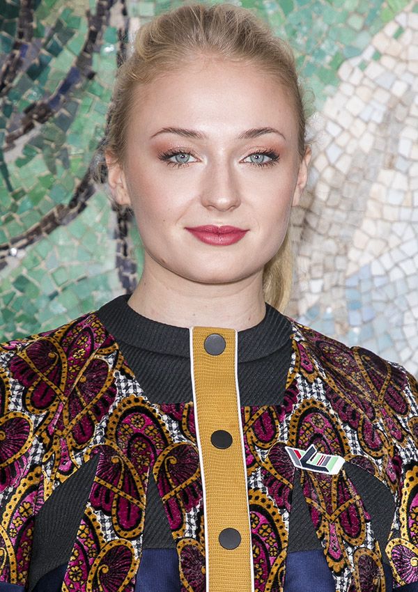 sophie-turner-sol