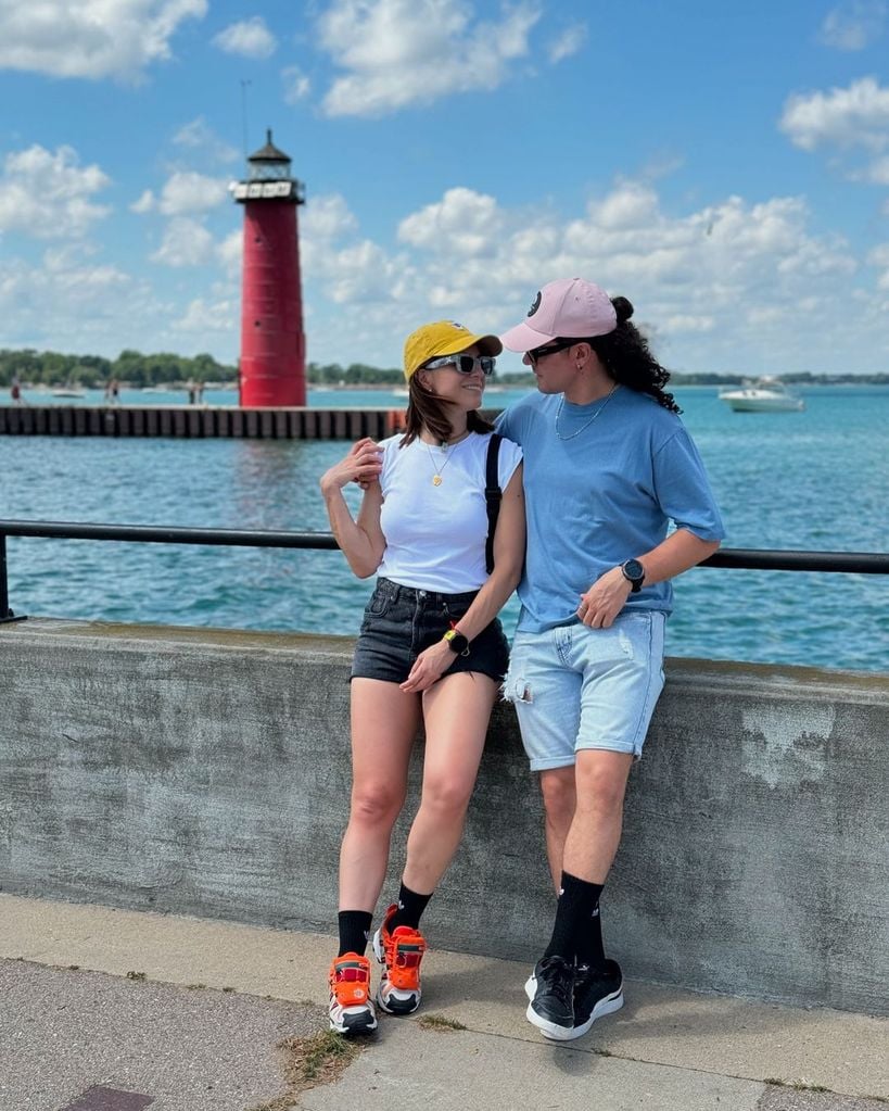 Tania Rincón y Pedro Pereyra disfrutaron de un fin de semana en el lago Michigan