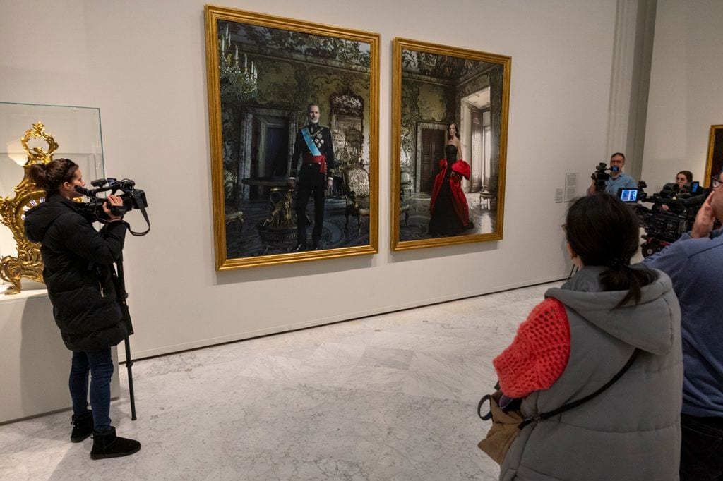 Presentación de las fotografías de Felipe VI y la reina Letizia para el Banco de España 