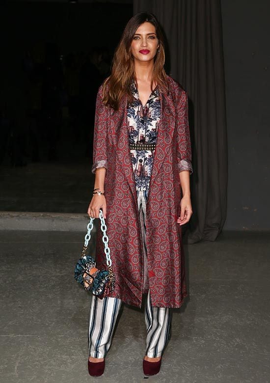 sara_carbonero_man_repeller_burberry_2z