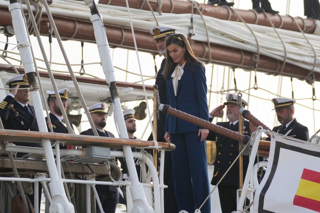 Los Reyes en la salida de Elcano