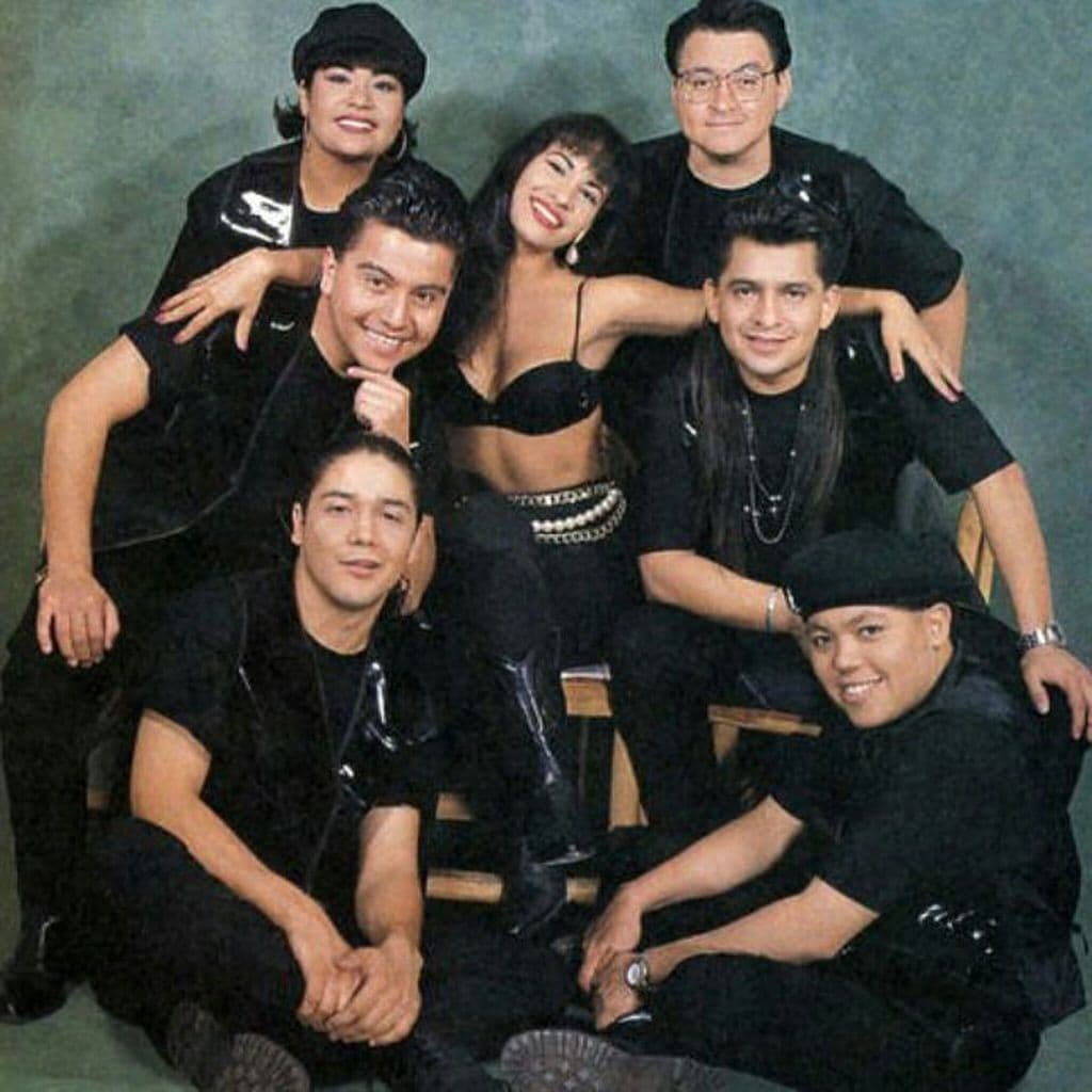 selena y los dinos