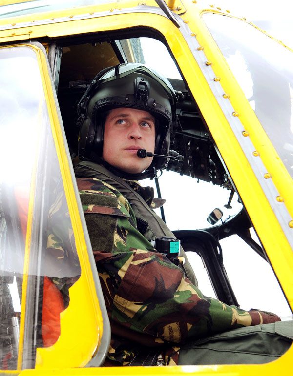 Dos horas son las que podrían separar a Guillermo de Inglaterra de su mujer cuando está se disponga a dar a luz en Londres. El Príncipe se encuentra en medio de su formación como piloto de ambulancias aéreas en la East Anglian Air Ambulance, cubriendo las áreas de Gloucestershire, Norwich y Cambridge
