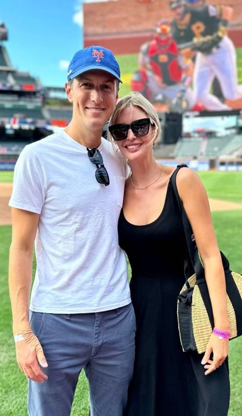 Ivanka Trump impacta jugando béisbol con unas alpargatas españolas