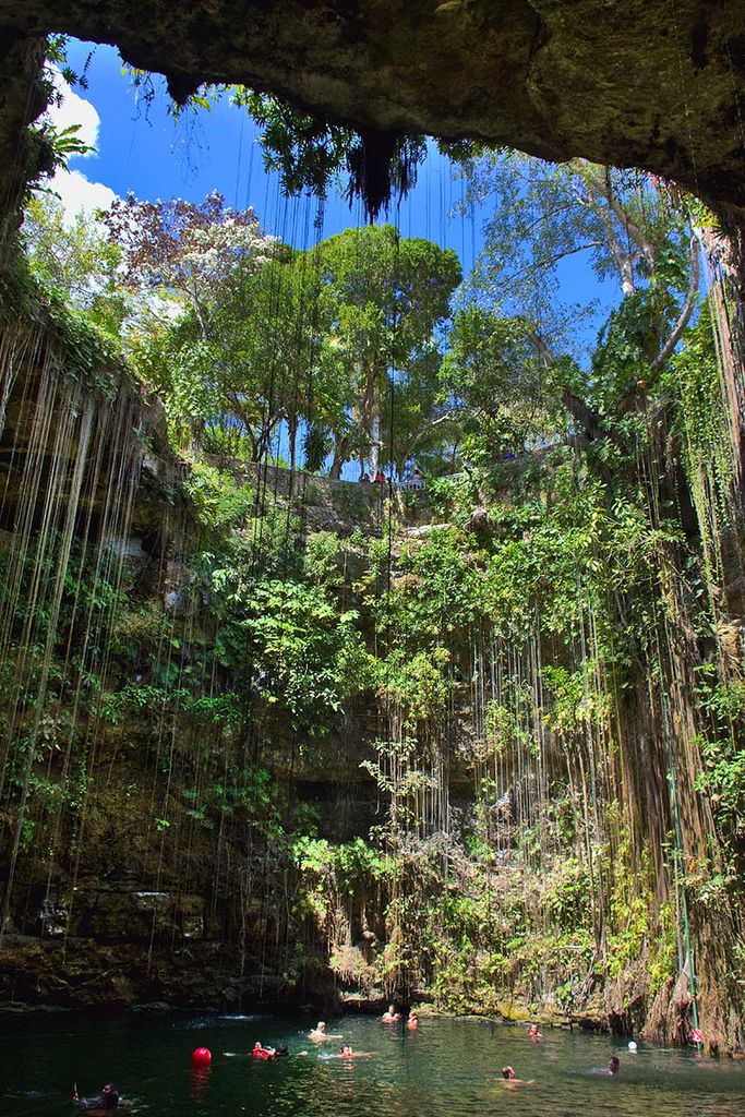 Cenote Ik Kil mexico