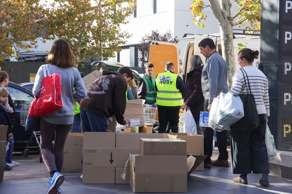 Voluntarios en Madrid para Valencia 