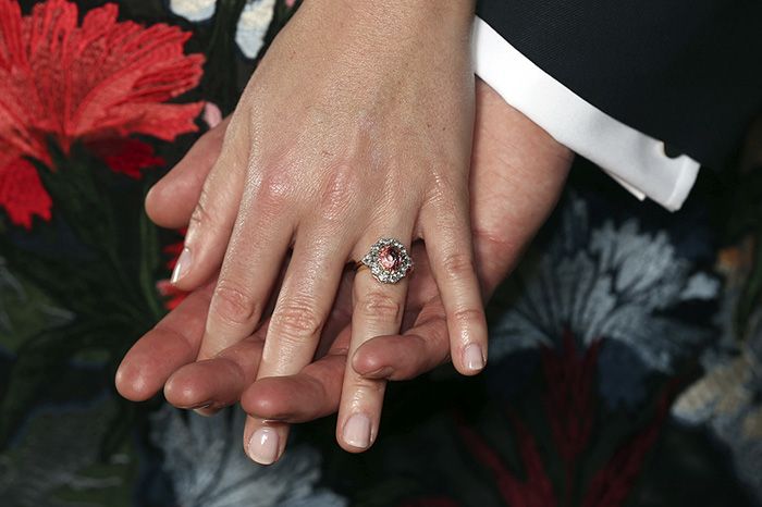 Las fotografías oficiales del compromiso de Eugenia de York y Jack Brooksbank