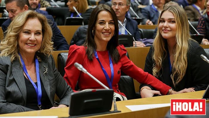 José Bono, arropado por su exmujer e hijos en la presentación de libro