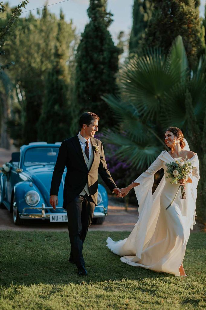 vestido de novia de raquel con escote barco