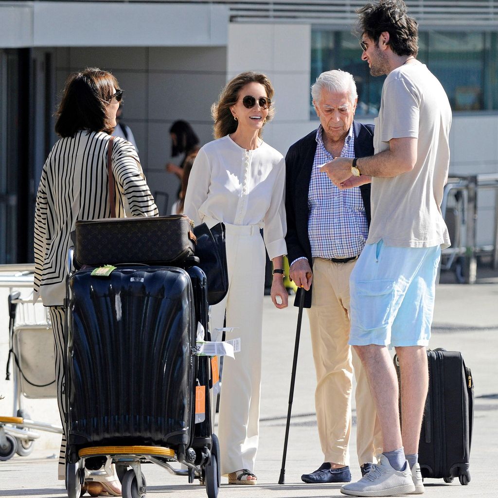 Isabel Preysler y Mario Vargas Llosa HOLA 4067