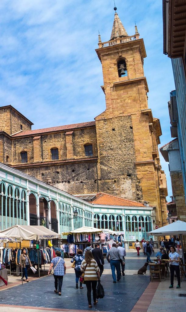 Oviedo, Capital Española de la Gastronomía 2024, mercado de El Fontán